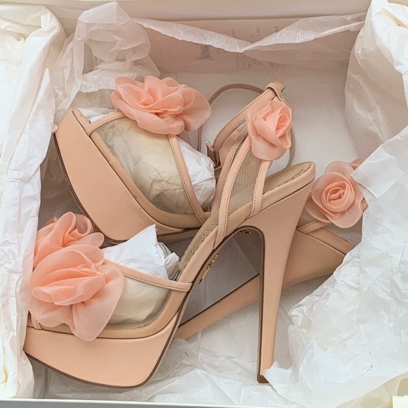 Cream Charlotte Olympia heels!! Size 37 - Picture 1 of 3